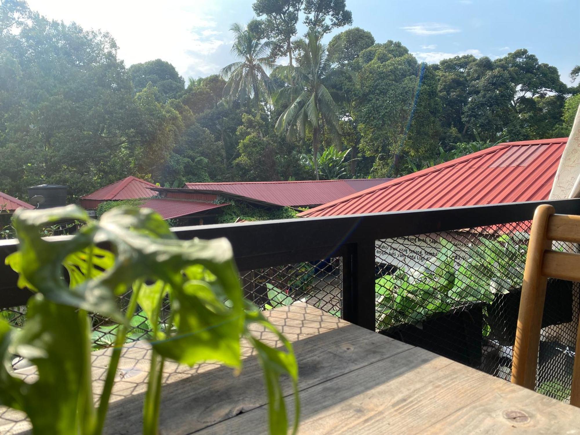 Kebun Puisi Villa กาจัง ภายนอก รูปภาพ